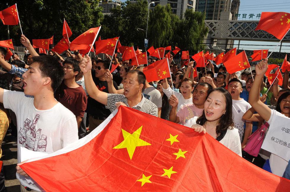 少吃糖、防近视!最新研究揭示巩膜糖酵解激活导致近视形成的分子机制