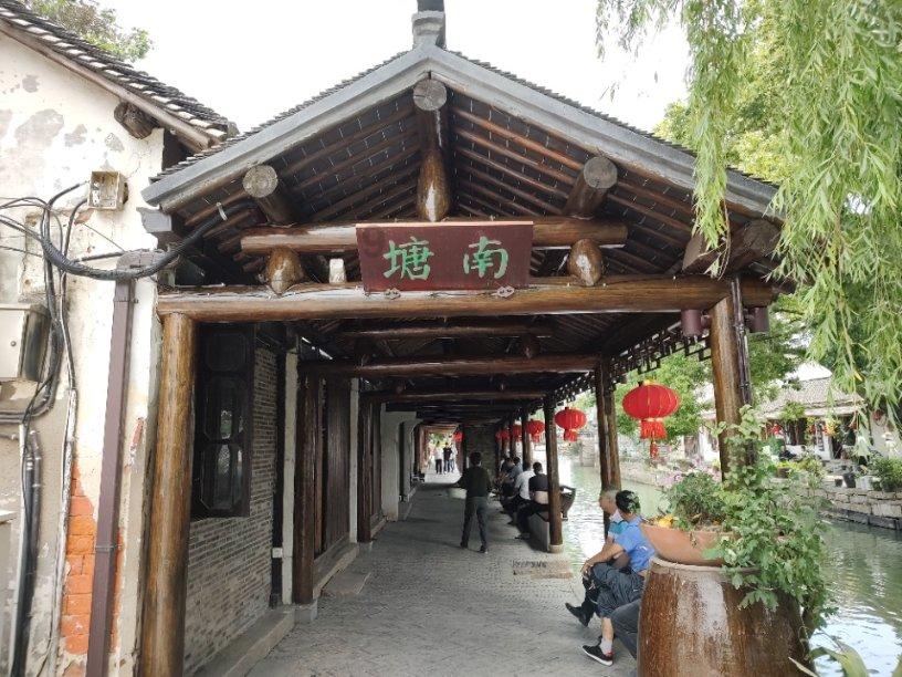 救援男孩毕业生